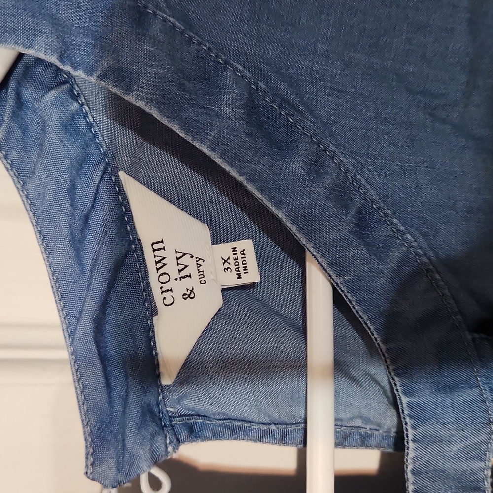 Crown And Ivy denim dress - Picture 3 of 3